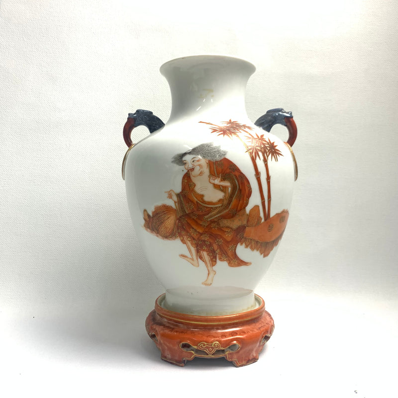 Chinese Gilt-decorated ￼Iron-red Twin Handle Vase, 4-character Mark
