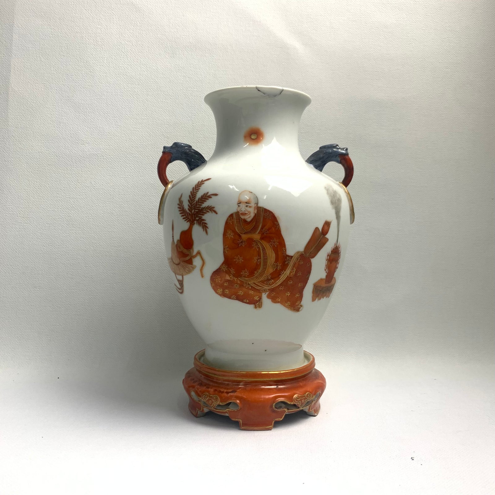 Chinese Gilt-decorated ￼Iron-red Twin Handle Vase, 4-character Mark