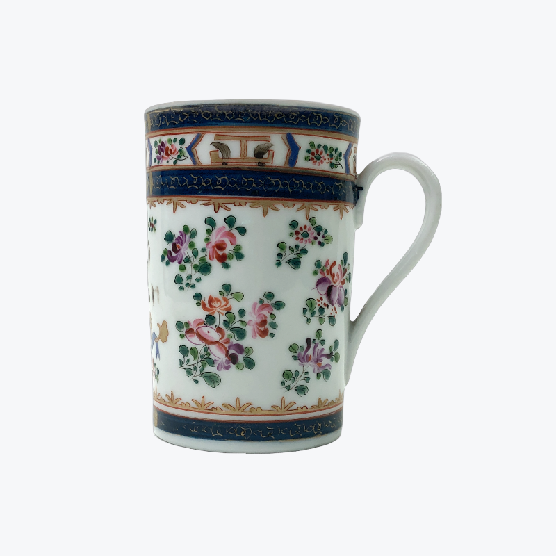 Chinese export armorial porcelain tankard. 18th century,12cm
