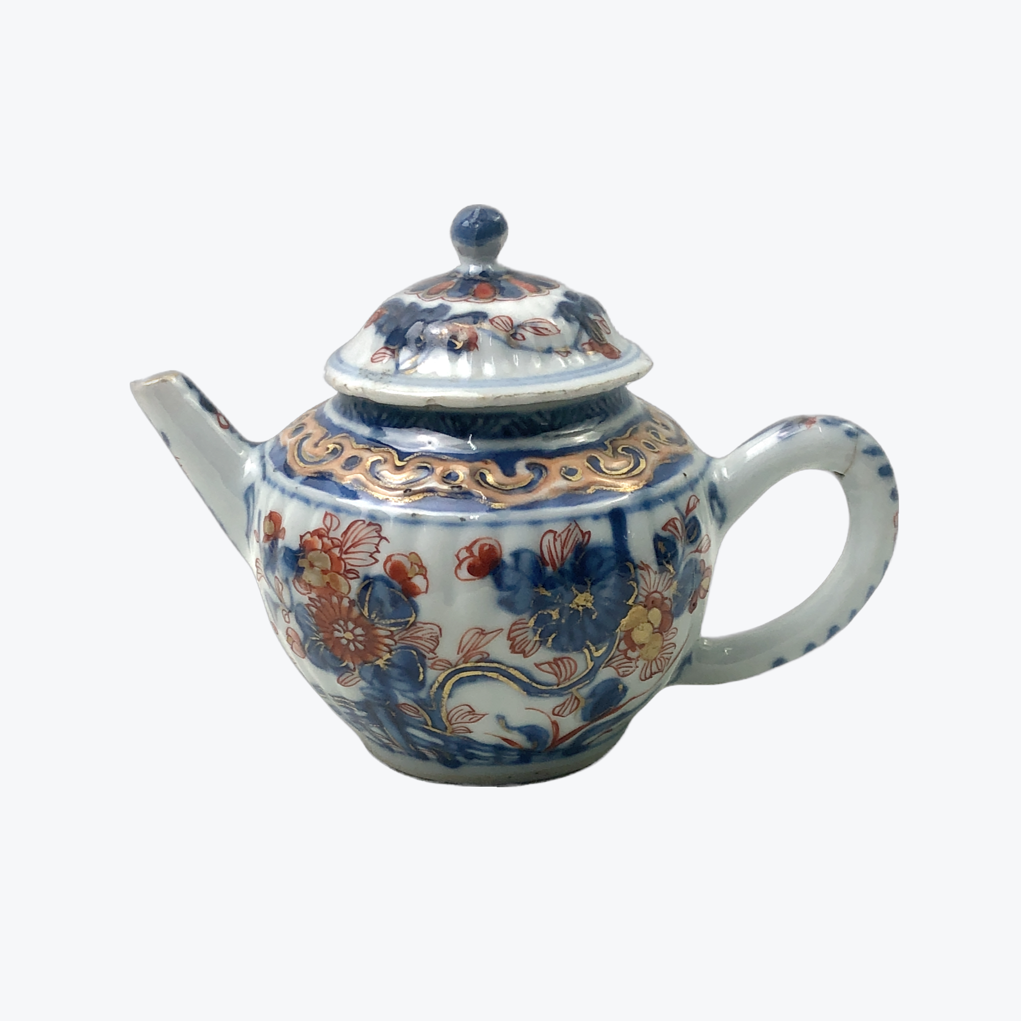 Chinese Imari melon shaped teapot, Kangxi period. 14cm wide