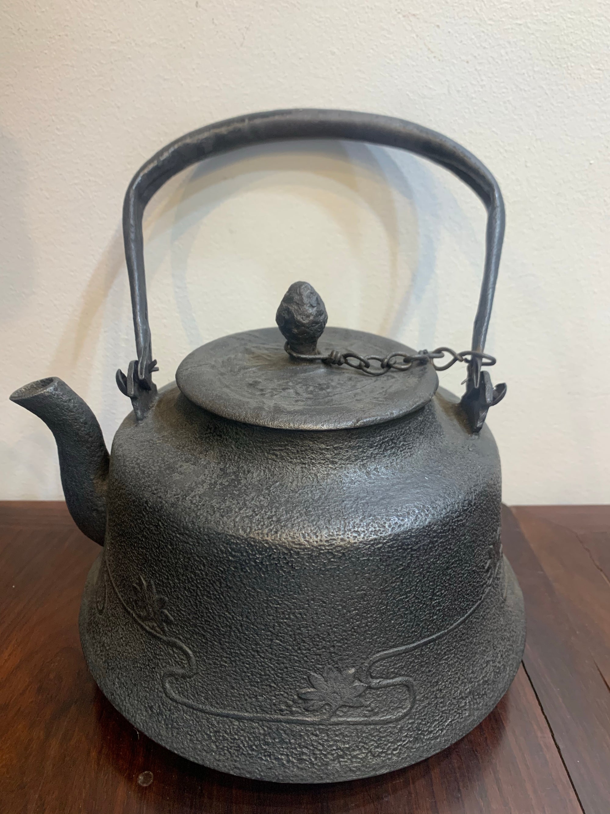 Japanese iron tea pot